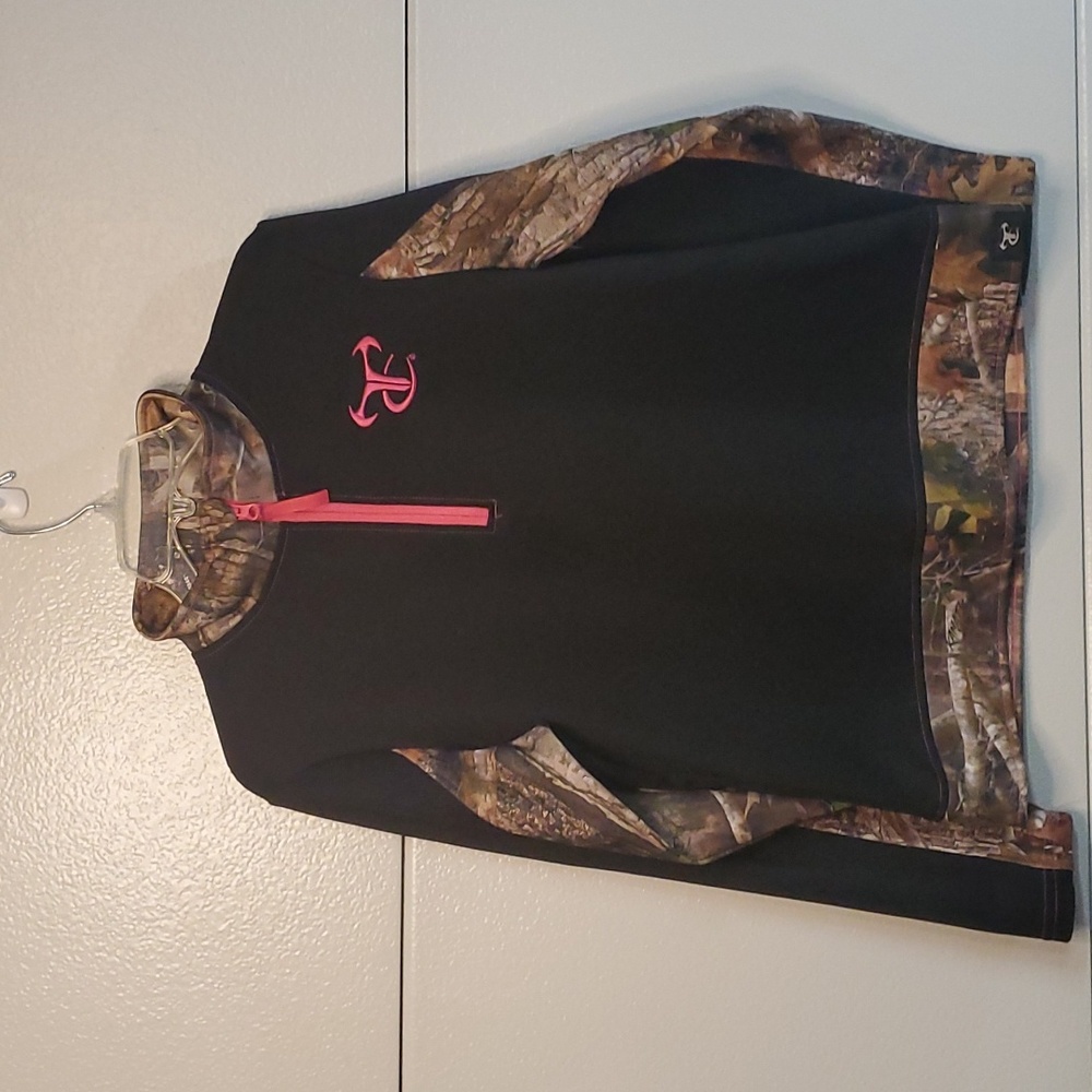 TrueTimber Women's Black and Camo Pull-Over w/ Pink Accents, Size Medium
